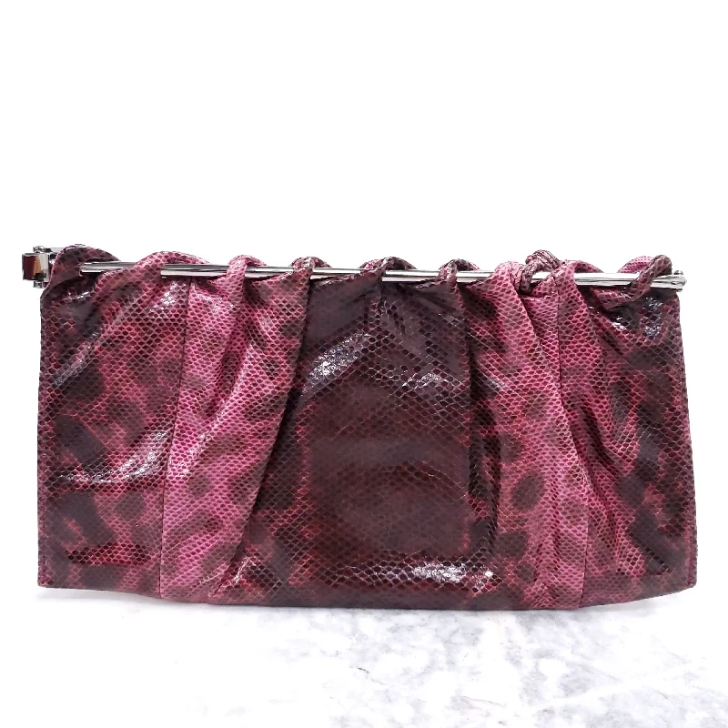 Fendi bags with a zippered interior pocket for separating items and keeping them organizedGUCCI PYTHON CLUTCH ROUCHED