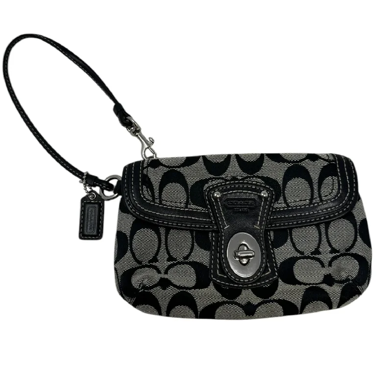 Coach handbags with a metal - framed clasp for durability and styleCanvas Turnlock Wristlet Designer By Coach, Size: Medium