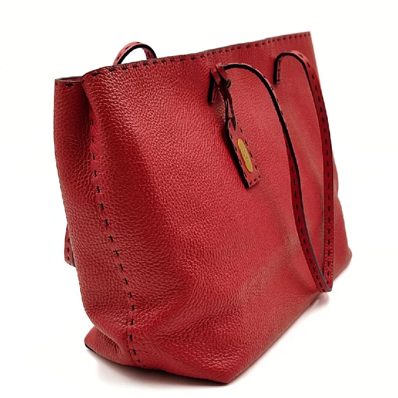 Fendi crossbody bags with a keychain holder for practicality and easy access to keysFendi Fendi Selleria shopper bag in red leather - Limited Edition - '10s