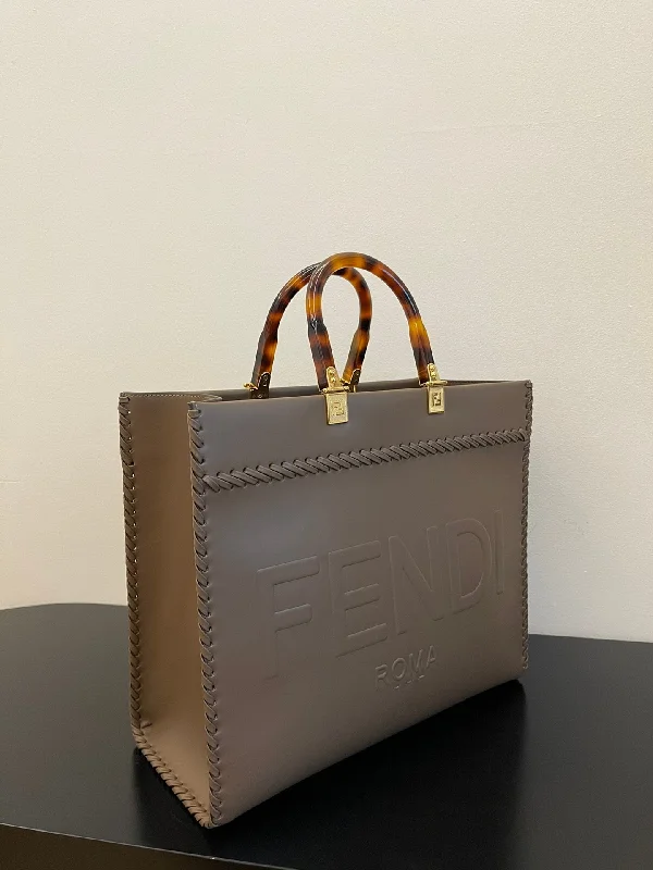 Ladies Fendi shoulder bags with a magnetic - closure flap for easy opening and closingFendi Sunshine Shopper Medium Bag