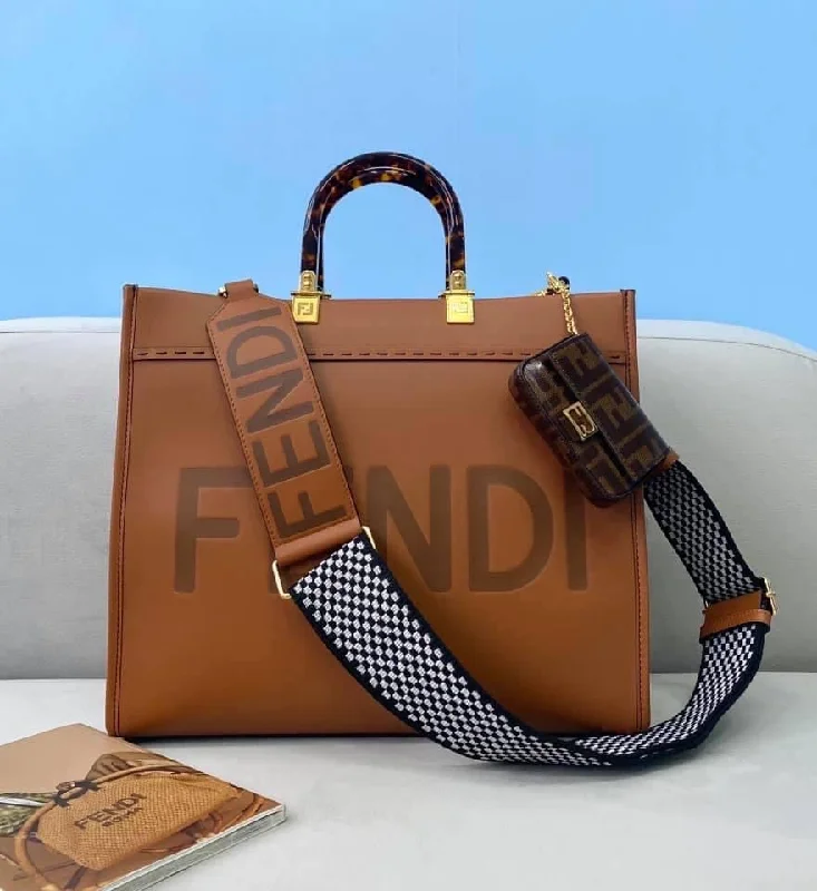 Fendi bags with a detachable makeup pouch inside for beauty - conscious usersFendi Sunshine Shopper Medium Bag