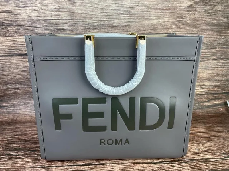 Fendi backpacks with a padded back panel for comfort during long - distance travelFendi Sunshine Shopper large Bag