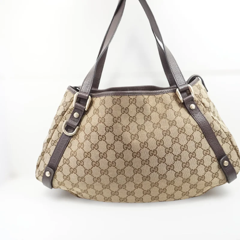 Women Gucci Sylvie bags with a detachable ribbon detailGucci Abbey