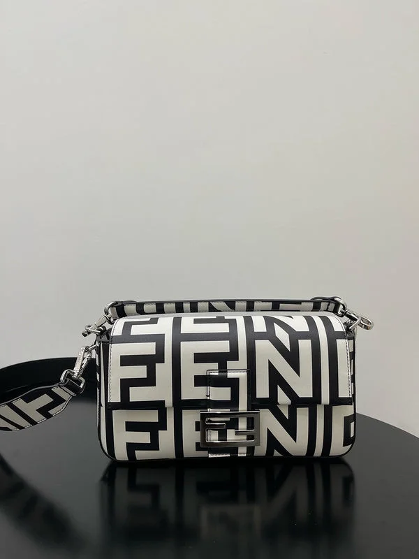 Fendi crossbody bags with a detachable fanny pack strap for a trendy and practical optionWF - Fendi Bags - 017