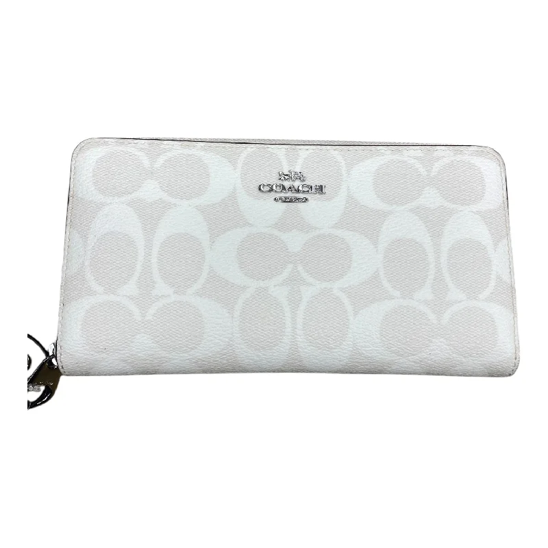 Coach handbags with a beaded trim for a glamorous and elegant lookWallet Designer By Coach, Size: Large