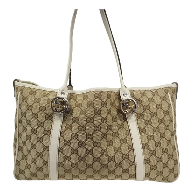 Women Gucci bags with a chain - link trim and a leather bodyGucci Skuldertaske