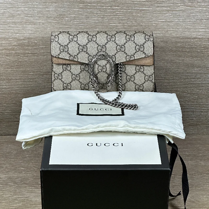 Women Gucci Sylvie bags with a leather - wrapped handleGucci Dionysus Super Mini Supreme Canvas