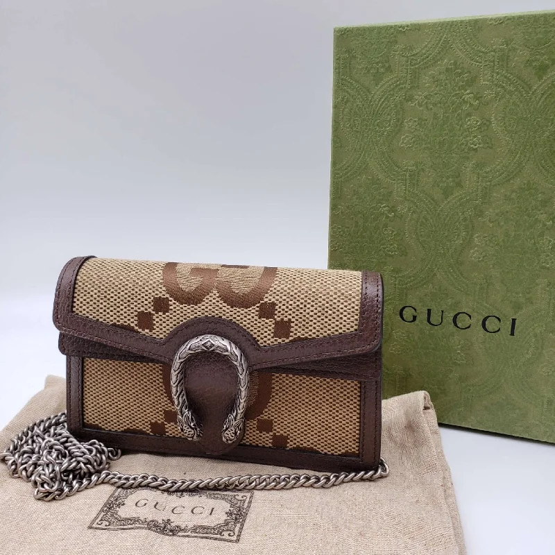 Women Gucci bags with a magnetic snap closure for easy accessGucci GG Dionysus Supermini Wallet on Chain Crossbody Bag