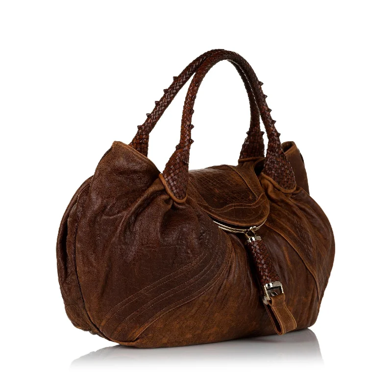 Fendi Peekaboo bags with a classic two - compartment design for organized storageFendi Spy Leather Hobo Bag (SHG-35197)