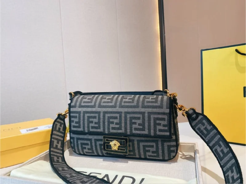 Fendi bags with a front - zip pocket for small items such as lip balm and earphonesFendi woman shoulder handbag