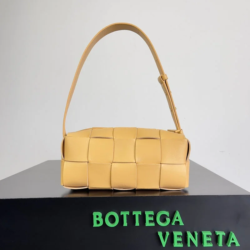 Bottega Veneta bags for urban commutingWhimsy Finds - Bottega Veneta Bags - 886