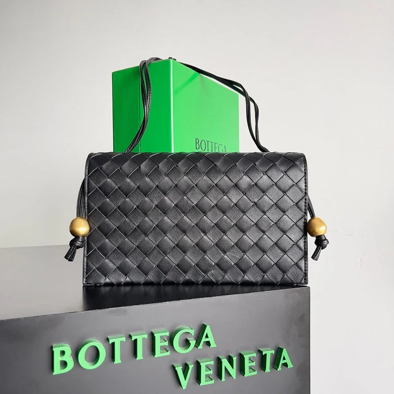 Bottega Veneta bags with leather - embossed bordersWhimsy Finds - Bottega Veneta Bags - 834