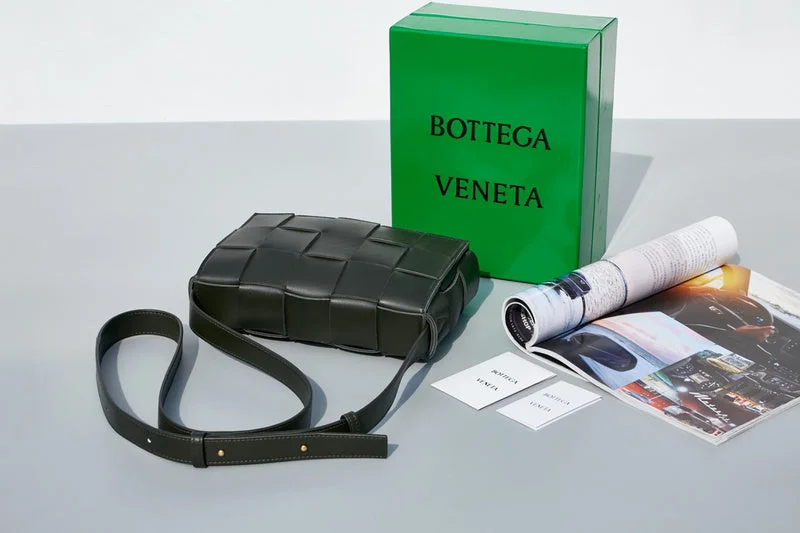 Bottega Veneta bags with magnetic snap closuresWhimsy Finds - Bottega Veneta Bags - 687