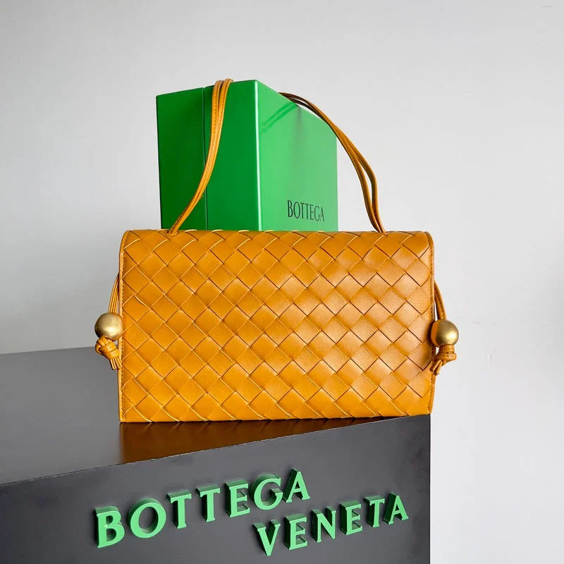 Bottega Veneta bags with floral patternsWhimsy Finds - Bottega Veneta Bags - 832