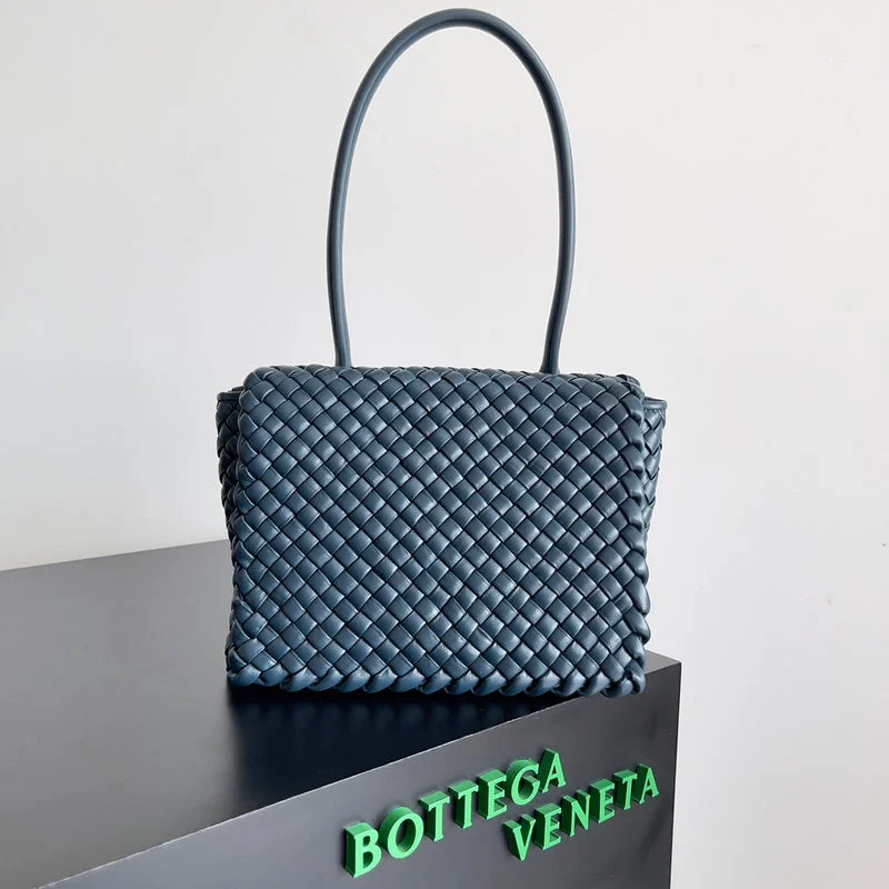 Bottega Veneta bags with zigzag patternsWhimsy Finds - Bottega Veneta Bags - 978