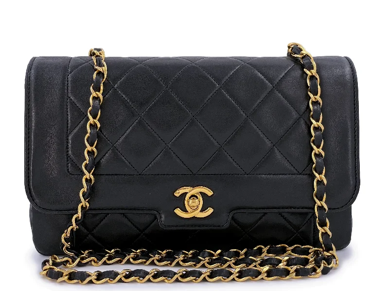 Chanel Classic Flap Bag for Evening PartyChanel Vintage Black Geometric Diana Bag Medium 24k GHW