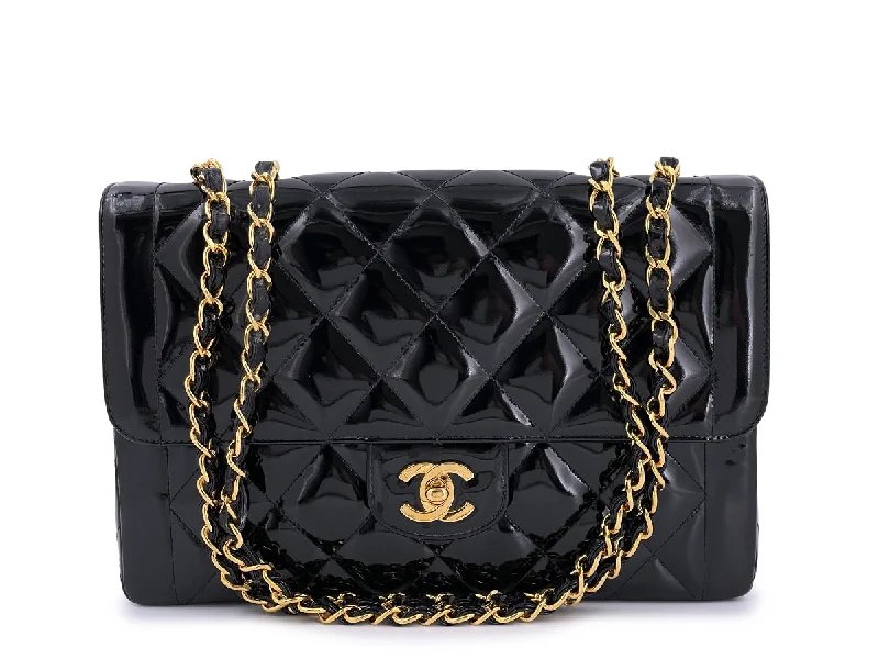 Chanel Classic Flap Bag for Evening PartyChanel Vintage Patent Black Medium Classic Single Flap Bag 24k GHW