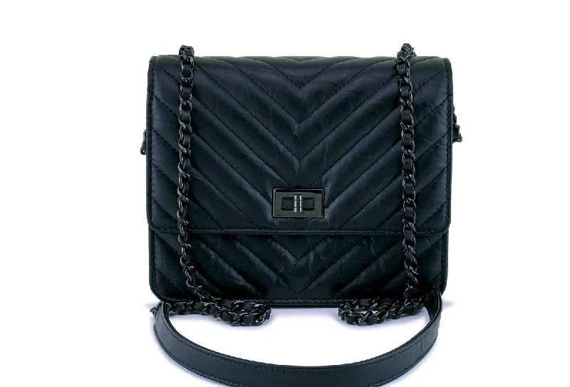 Chanel Small Crossbody Bag for TravelNew 17K Chanel So Black Chevron Reissue Square WOC Wallet Chain Flap Bag