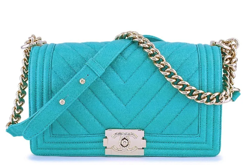 Chanel Lightweight Handbag for Daily ErrandsNIB 19S Chanel Green Caviar Chevron Classic Medium Boy Flap Bag GHW