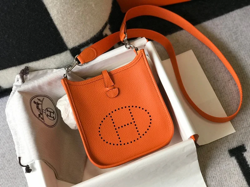 Hermes Bags with Magnetic and Twist - Lock ClosuresBoldCollect - HERMES Bags - 544