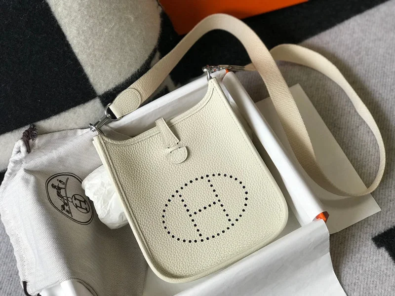 Oversized Hermes Bags for a Fashion - Forward and Practical StatementWhimsy Finds - Hermes Bags - 541