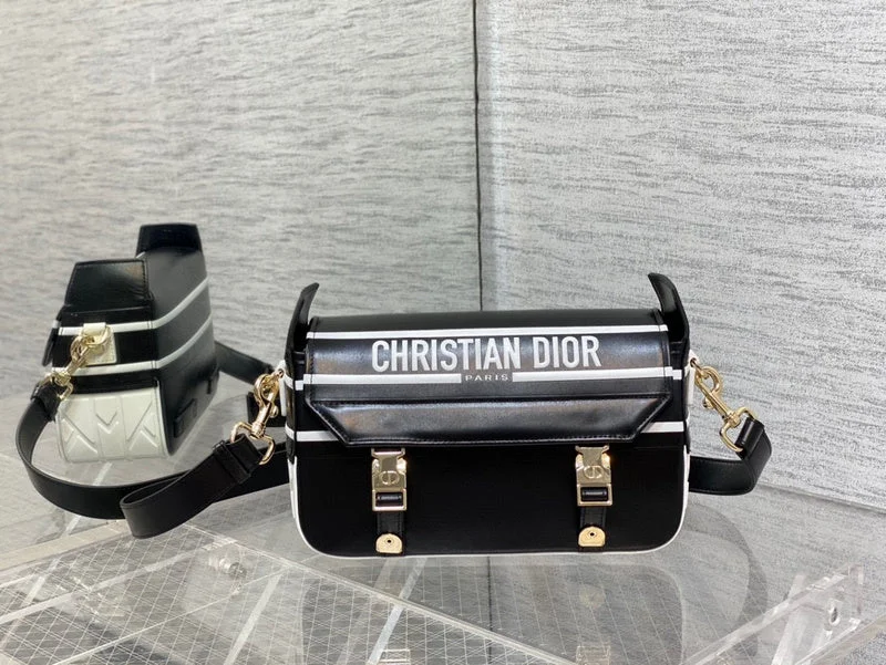 Christian Dior handbags with a removable shoulder strap for versatilityChristian Dior  Bags - 3922