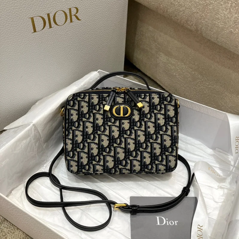 High - fashion Christian Dior bags with a geometric patternChristian Dior  Bags - 3963