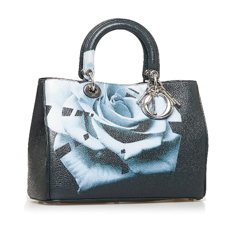 Christian Dior tote bags with a printed Dior logo on the frontDior Diorissimo Printed Leather Satchel (SHG-F6aI86)