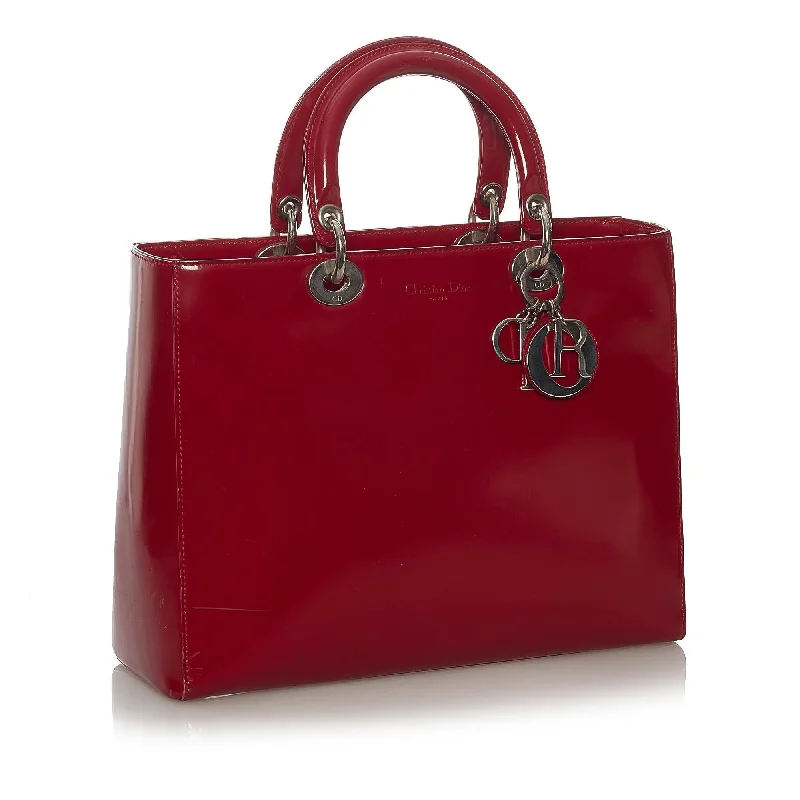 Stylish Christian Dior shoulder bags with a tassel - adorned zipperDior Lady Dior Leather Handbag (SHG-31142)